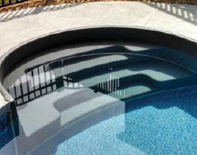 Radius Roman Tread Loc Pool Step